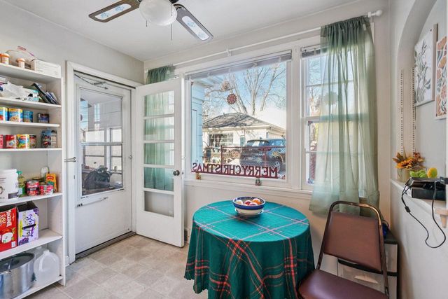 8216 W North AVENUE, Wauwatosa, WI 53213