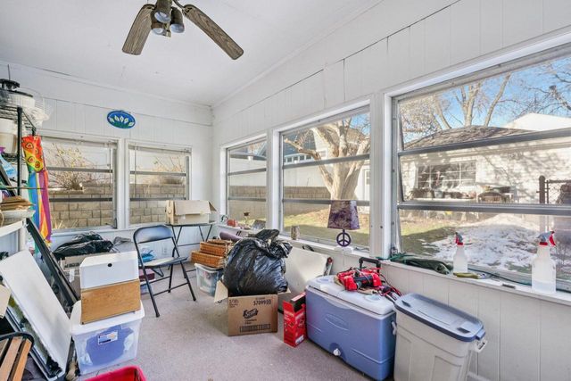 8216 W North AVENUE, Wauwatosa, WI 53213