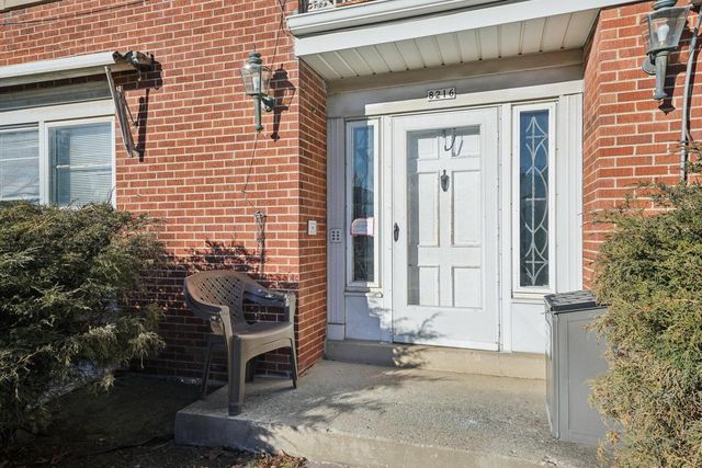 8216 W North AVENUE, Wauwatosa, WI 53213