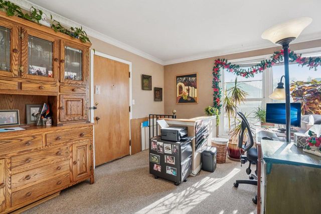 8216 W North AVENUE, Wauwatosa, WI 53213