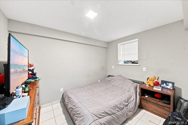 1366 Siegfried Place, Bronx, NY 10465