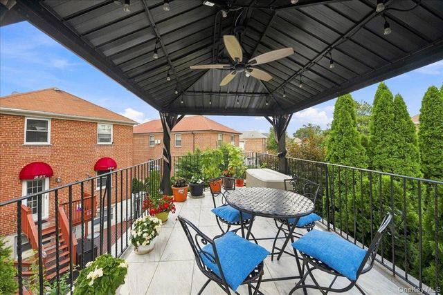 1366 Siegfried Place, Bronx, NY 10465