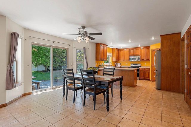 3437 SANDGATE CASTLE DRIVE, Green Bay, WI 54313