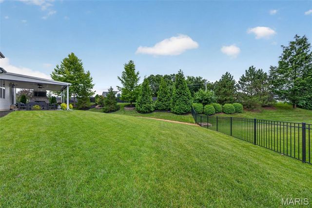 414 Gatehouse Circle, Wentzville, MO 63385