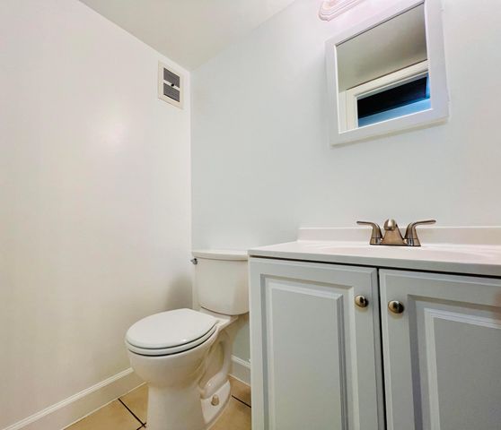 300 Camden M, West Palm Beach, FL 33417