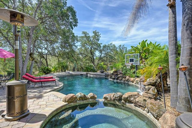 5551 Saddlehorn Rd, Shingle Springs, CA 95682