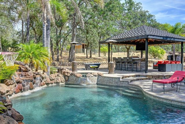 5551 Saddlehorn Rd, Shingle Springs, CA 95682