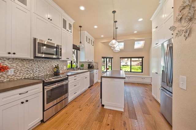 5551 Saddlehorn Rd, Shingle Springs, CA 95682