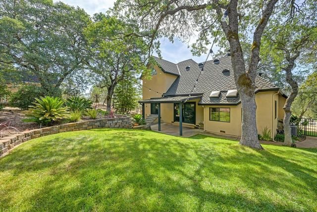 5551 Saddlehorn Rd, Shingle Springs, CA 95682