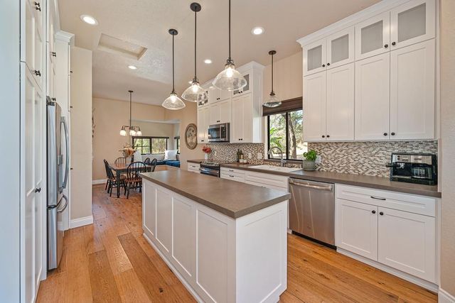 5551 Saddlehorn Rd, Shingle Springs, CA 95682