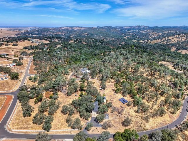 5551 Saddlehorn Rd, Shingle Springs, CA 95682