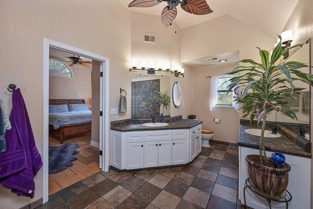 5551 Saddlehorn Rd, Shingle Springs, CA 95682