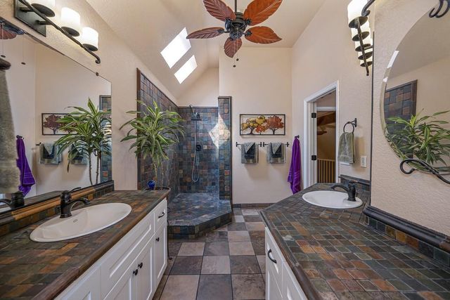 5551 Saddlehorn Rd, Shingle Springs, CA 95682