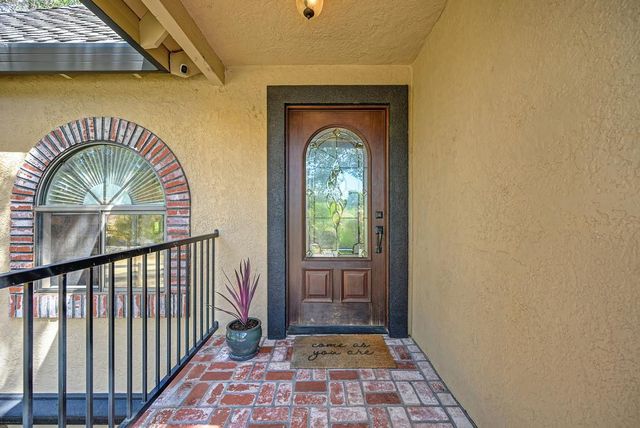 5551 Saddlehorn Rd, Shingle Springs, CA 95682