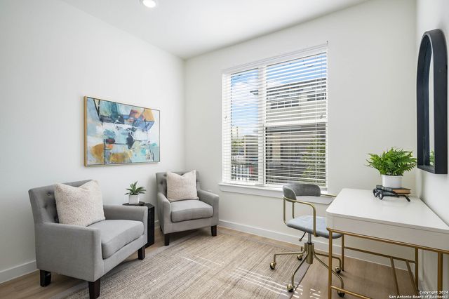 719 E Locust St Unit 3106, San Antonio, TX 78212