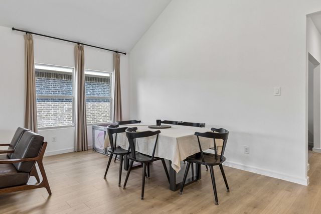 1242 Champlain Way, Dallas, TX 75253