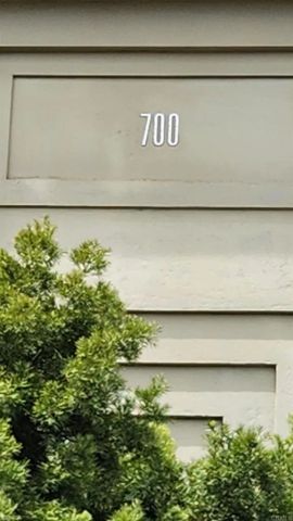 700 W E Street 2805, San Diego, CA 92101
