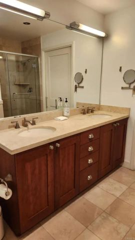 700 W E Street 2805, San Diego, CA 92101