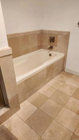 700 W E Street 2805, San Diego, CA 92101