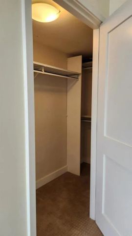 700 W E Street 2805, San Diego, CA 92101