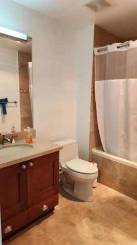 700 W E Street 2805, San Diego, CA 92101
