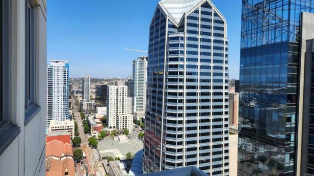 700 W E Street 2805, San Diego, CA 92101