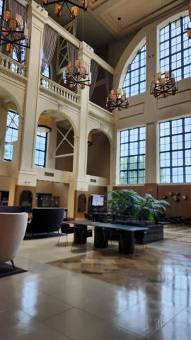 700 W E Street 2805, San Diego, CA 92101