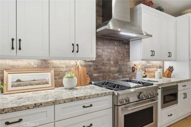 15330 Live Oak Springs Canyon, Canyon Country, CA 91387