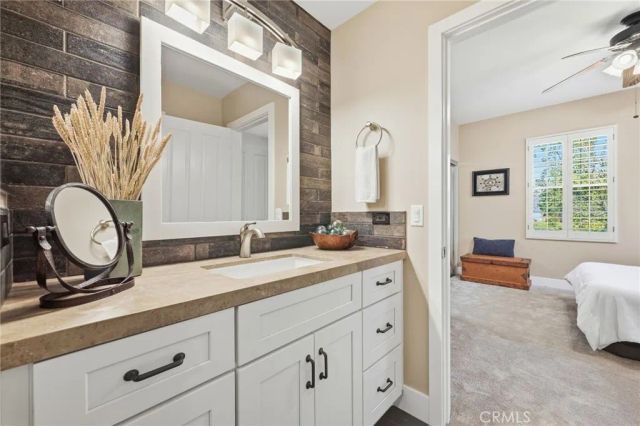 15330 Live Oak Springs Canyon, Canyon Country, CA 91387