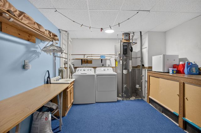 30 Brownville Ave, Lynn, MA 01902