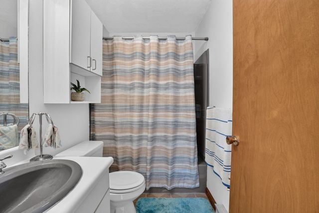 30 Brownville Ave, Lynn, MA 01902
