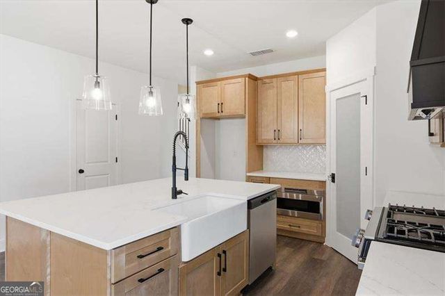 139 Old Alabama Road, Emerson, GA 30137