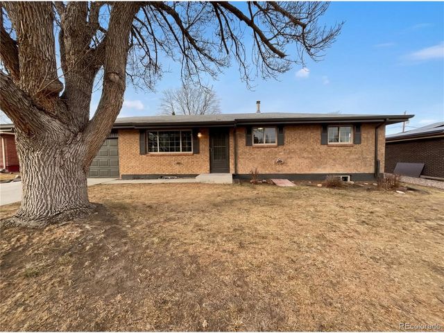 1027 N 1st St, Johnstown, CO 80534