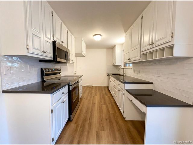 1027 N 1st St, Johnstown, CO 80534