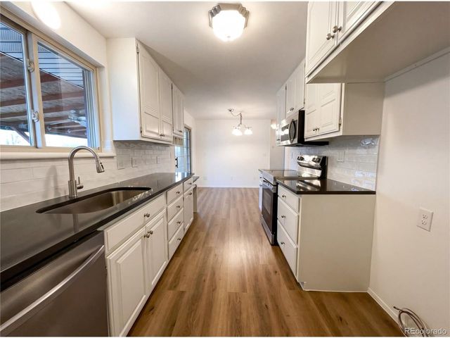 1027 N 1st St, Johnstown, CO 80534