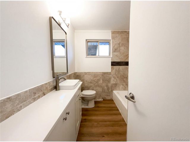 1027 N 1st St, Johnstown, CO 80534