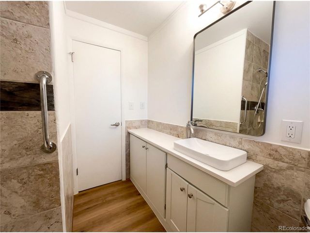 1027 N 1st St, Johnstown, CO 80534