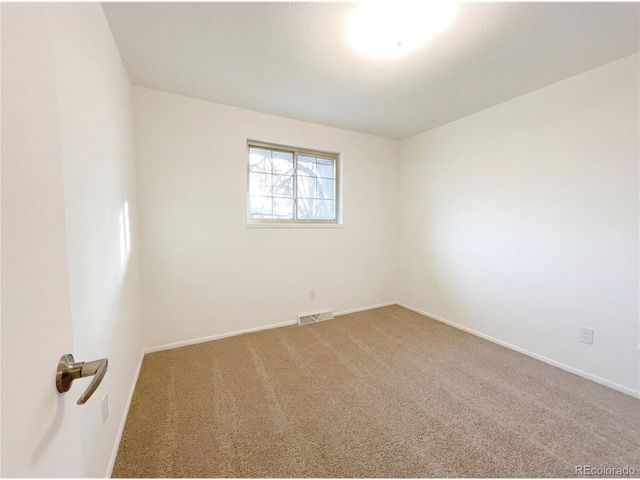 1027 N 1st St, Johnstown, CO 80534