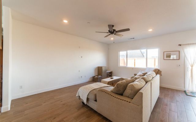 951 Kelso Avenue, Clovis, CA 93619