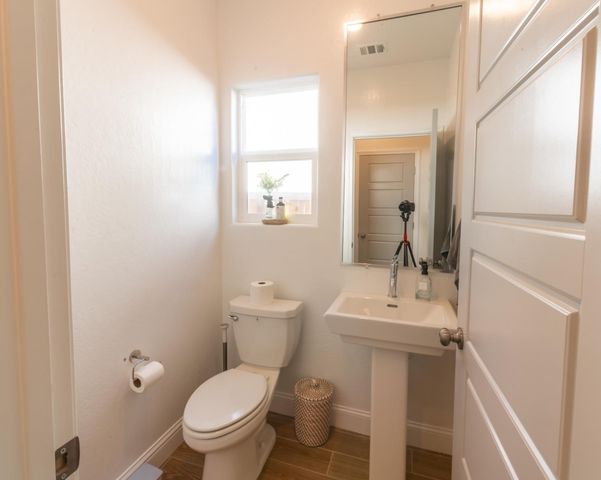 951 Kelso Avenue, Clovis, CA 93619