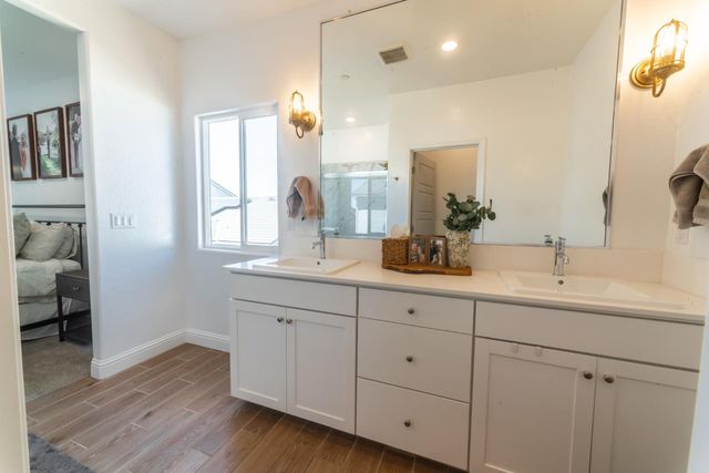 951 Kelso Avenue, Clovis, CA 93619