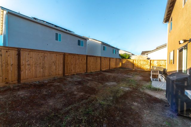 951 Kelso Avenue, Clovis, CA 93619