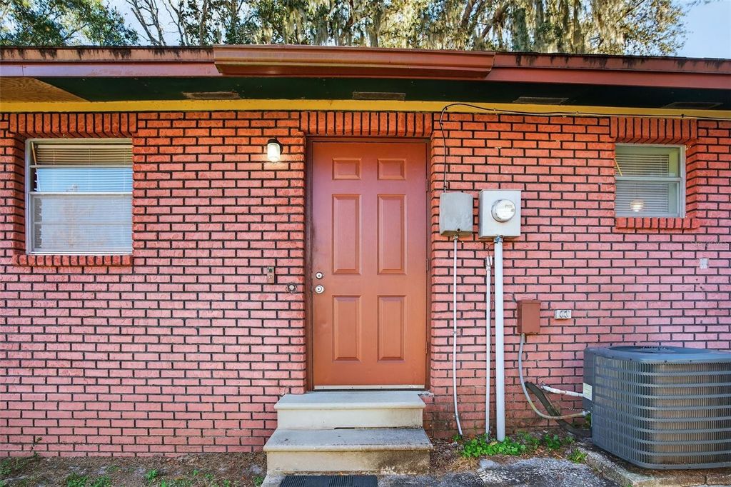 Image 11 of property listing at 5675 S SANDALWOOD WAY, Floral City, FL 34436