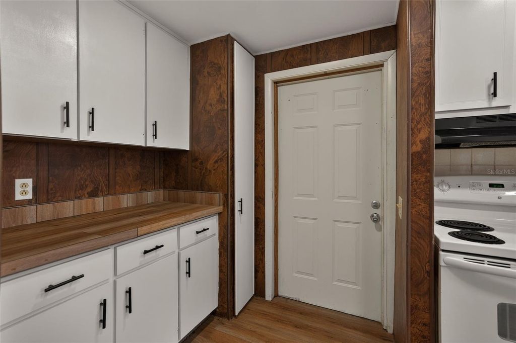 Image 21 of property listing at 5675 S SANDALWOOD WAY, Floral City, FL 34436