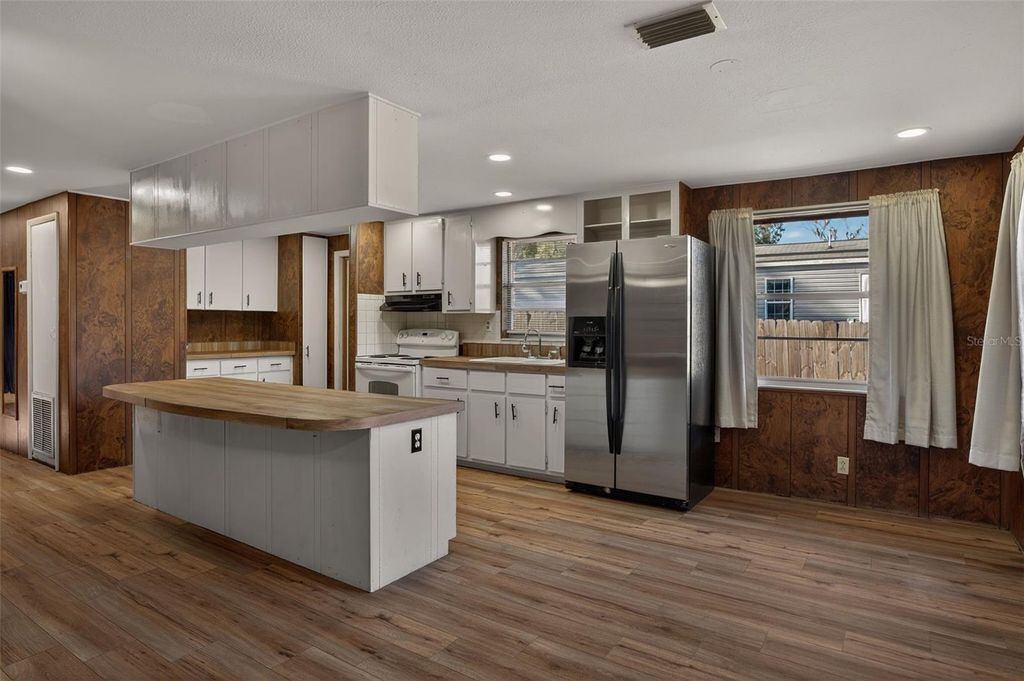 Image 22 of property listing at 5675 S SANDALWOOD WAY, Floral City, FL 34436