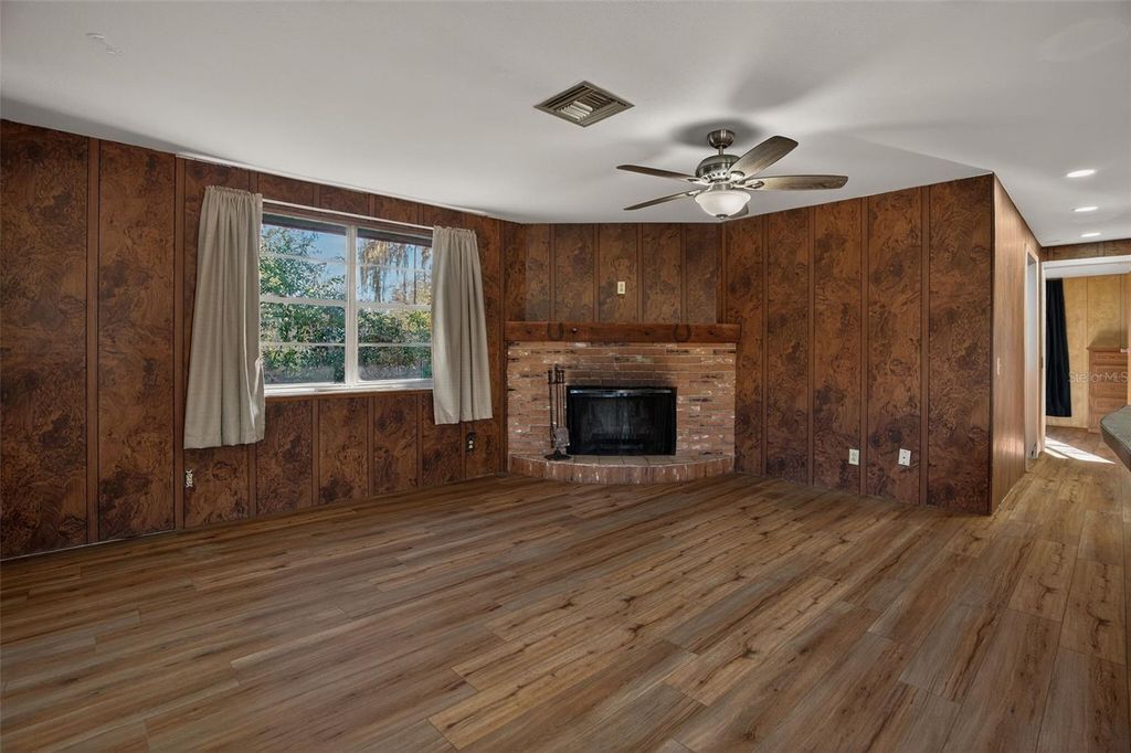 Image 27 of property listing at 5675 S SANDALWOOD WAY, Floral City, FL 34436