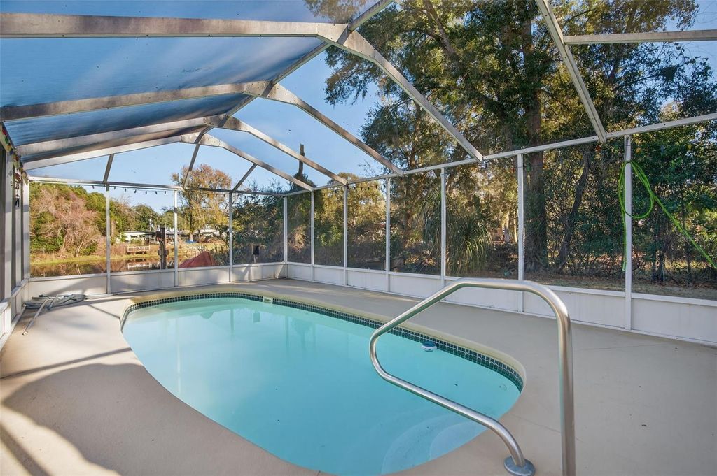 Image 8 of property listing at 5675 S SANDALWOOD WAY, Floral City, FL 34436