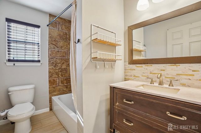 60 Thornall Street, Carteret, NJ 07008