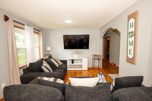 6240 Edith Avenue, Kansas City, KS 66104