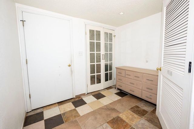 6240 Edith Avenue, Kansas City, KS 66104